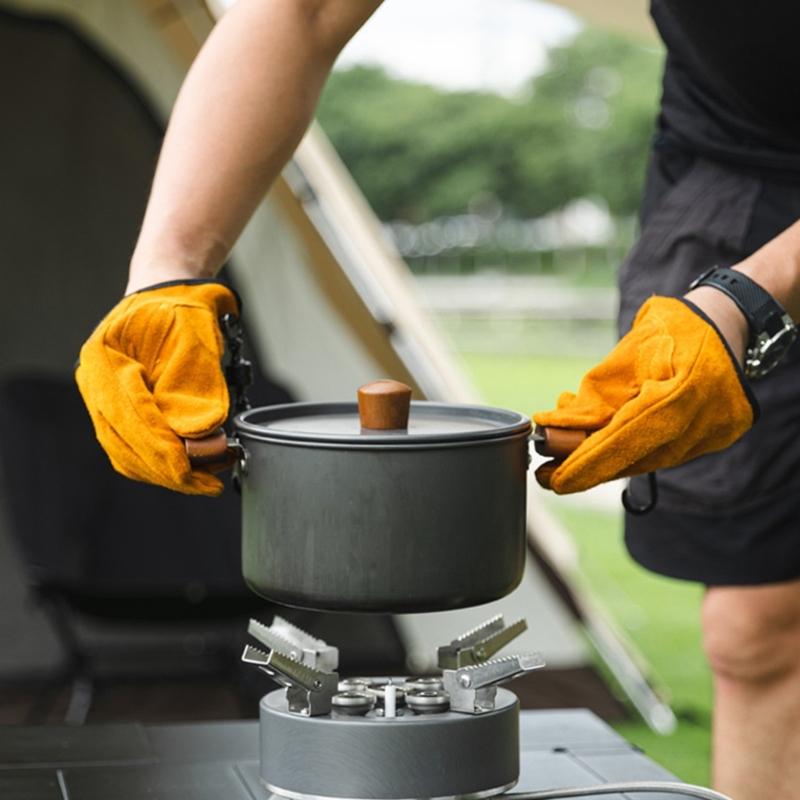 Heat Resistant Gloves For Industrial Work Camping With Leather Palms Flame Resistant Lining High Temperature Protections