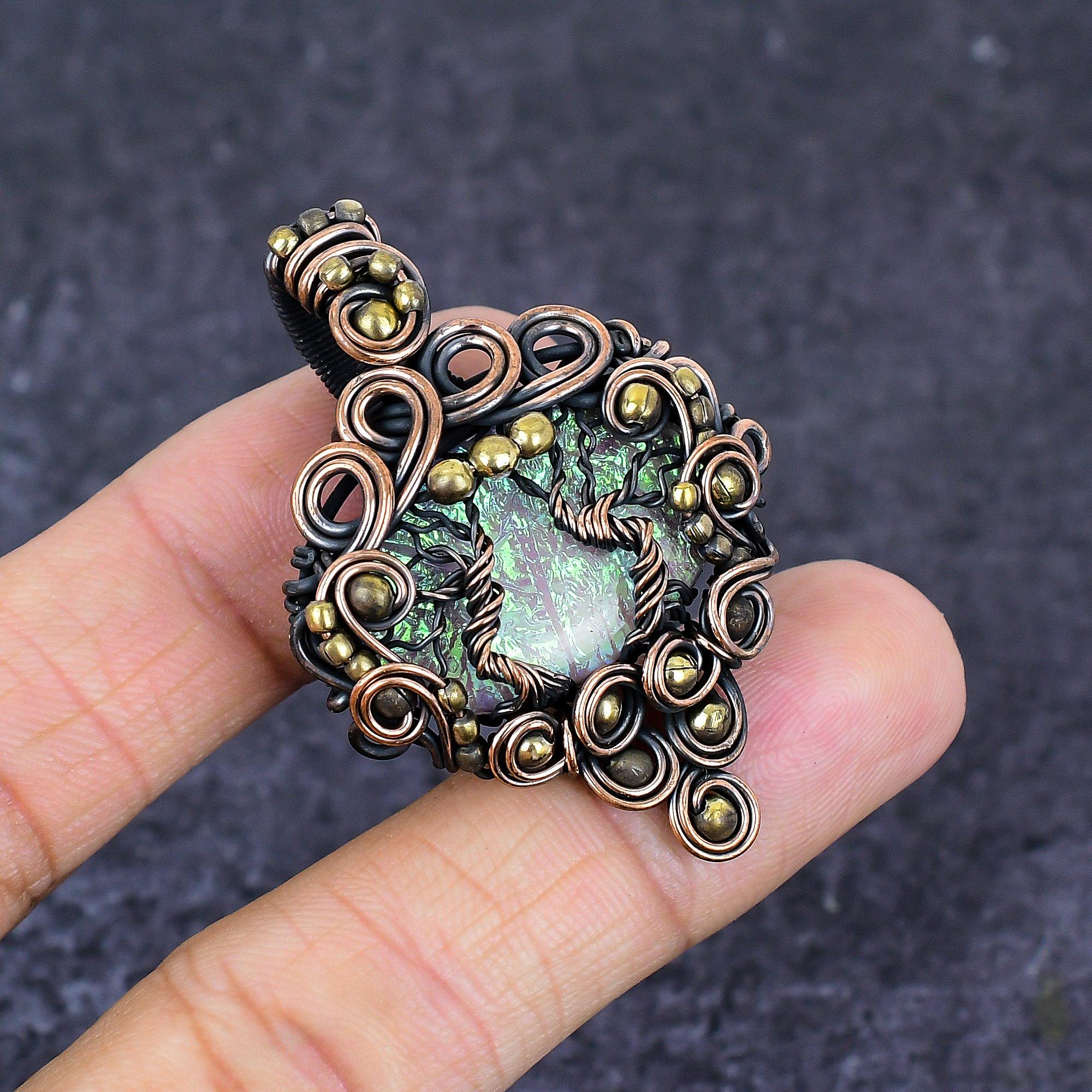 

Natural Dichroic Glass Gemstone Copper Wire Wrap Jewelry Pendant 2.01 M5d69