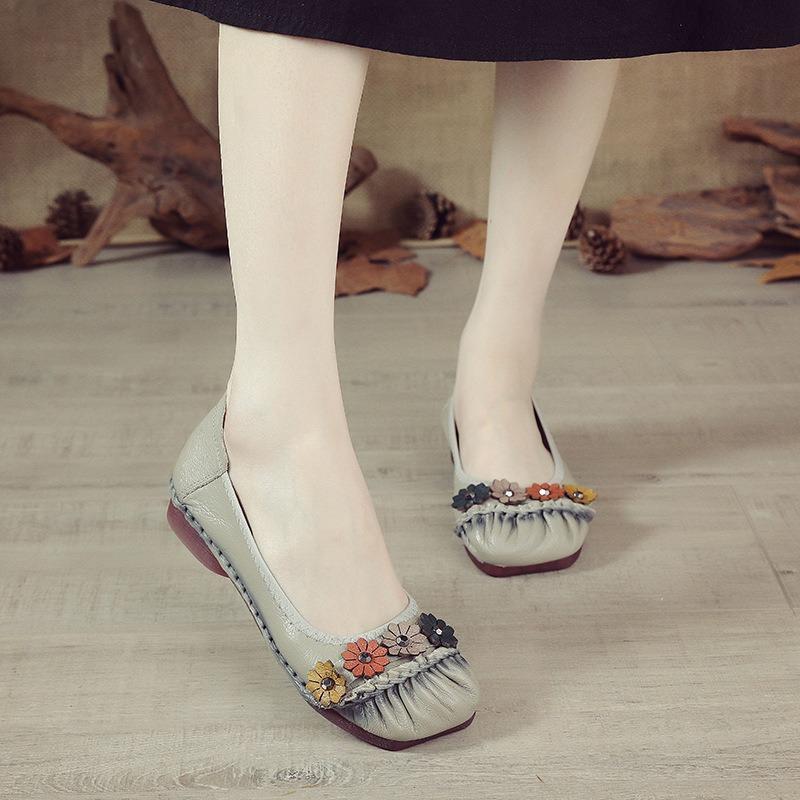 Summer new casual flat-bottomed breathable women's shoes leather hollow single shoes women's hole shoes soft sole