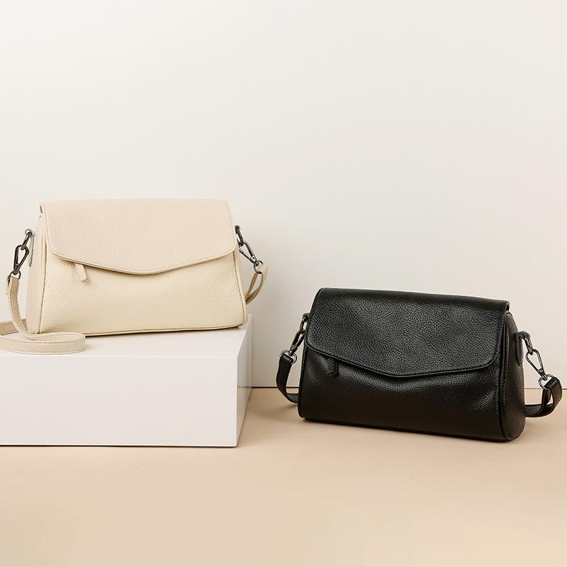 Top Layer Cowhide Women's 2025 Fashion Genuine Leather Large Capacity Crossbody Pillow Bag