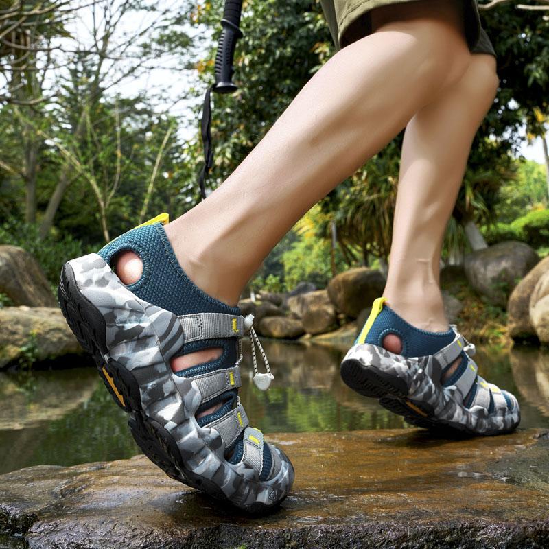 Fashion Summer Leisure Vacation New Men Young Fashionable Design Soft Sole Sandals Outdoor Teenagers Non-slip Comfortable Sport Sandals