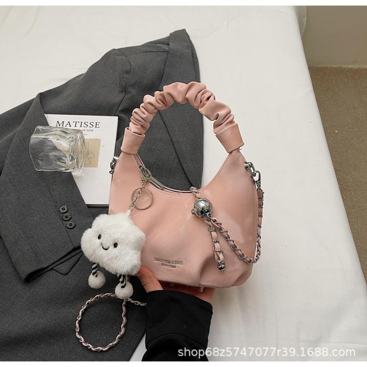 Korean Version of Super Fire Niche Cloud Bag Women's 2025 New Versatile Chain Messenger Bag Exquisite Pleated Portable Small Bag