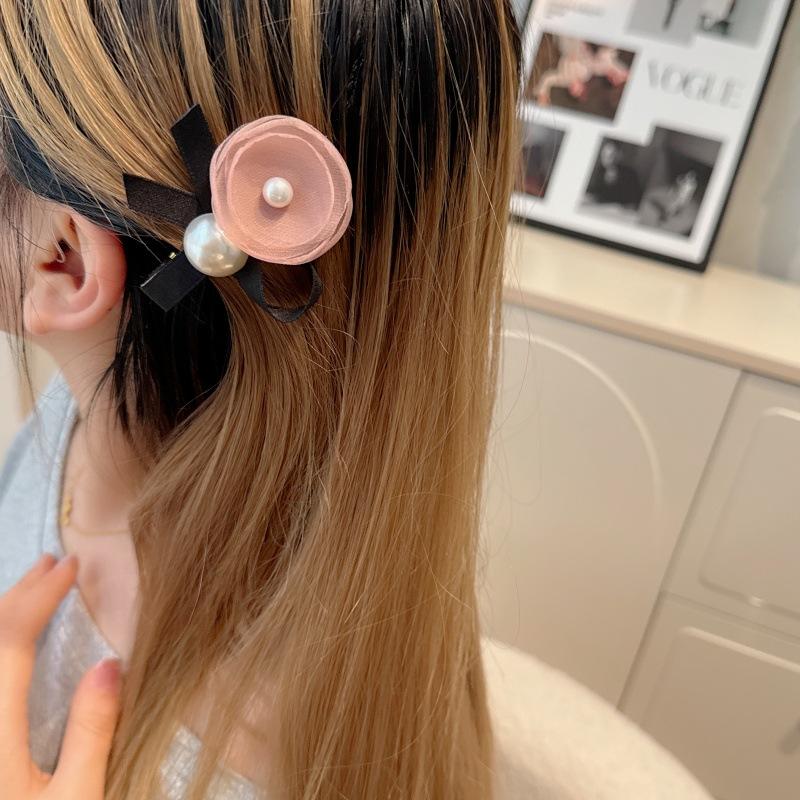 Korean New Arrival: Luxurious Pearl Hairpin with Flower Edge for Women, High Quality