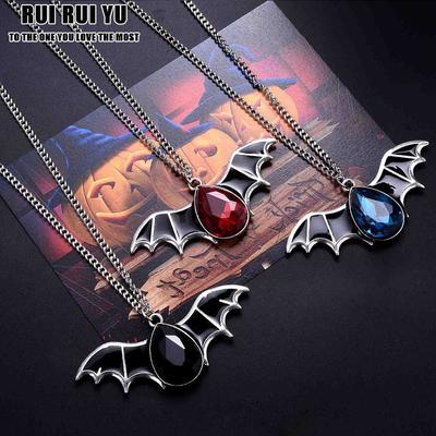 RUI RUI YU Classic Gothic Vampire Red Halloween Χαριτωμένο κολιέ νυχτερίδας ρετρό γυναικείο νερό σταγόνα μόδας Απλή προσωπικότητα Ευέλικτο μενταγιόν δώρο