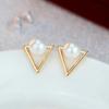 Small Triangle Stud Earrings for Women Imitation Pearl Tiny Earrings Korean Fashion Ear Jewelry Sweet Cute Ear Accessories