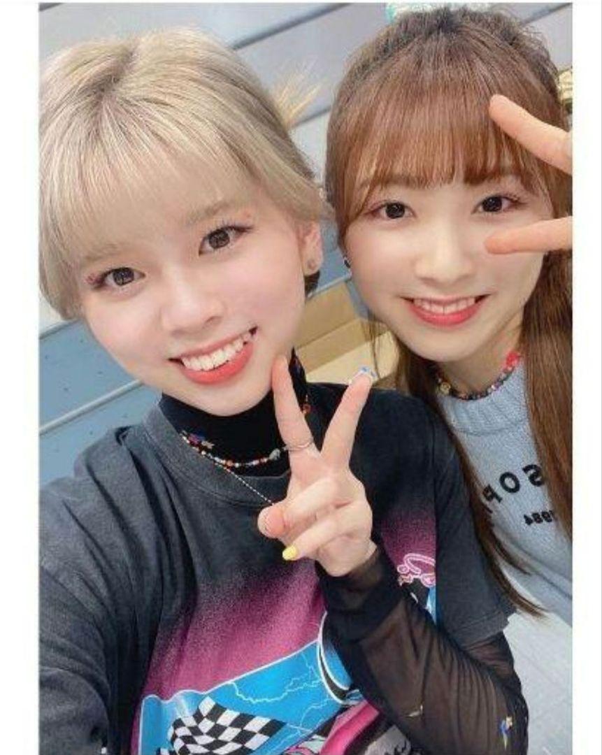 

[USED] NiziU Riku wearing HOLLISTER T-shirt