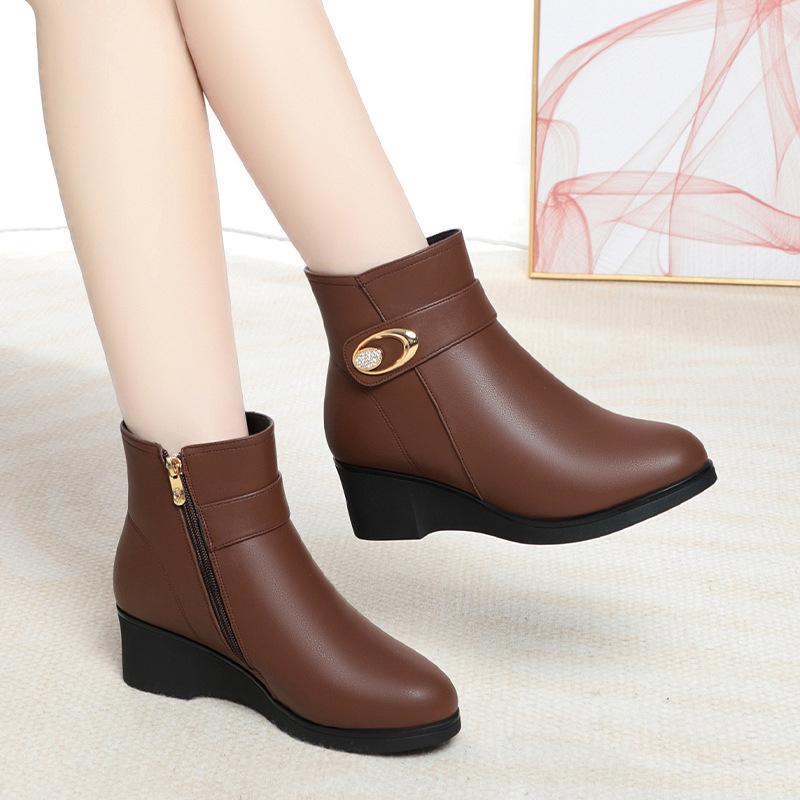 Slope Heel Short Boots Women's Autumn and Winter, New Fashion Boots    and Elderly Women's Shoes Platform Waterproof Table Mother Shoes