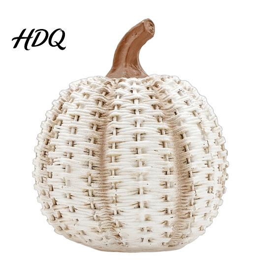 Simulated Rattan Texture Craft Faux Woven Pumpkin Ornament, Resin Decorative Figurine, Rustic Halloween Props Farmhouse Desktop Decoration for Harvest