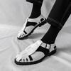 Sommer Neue Herren Gladiatoren Schwarz Weiß Lackleder Freizeitschuhe Atmungsaktive Strandsandalen Outdoor Hausschuhe Übergröße