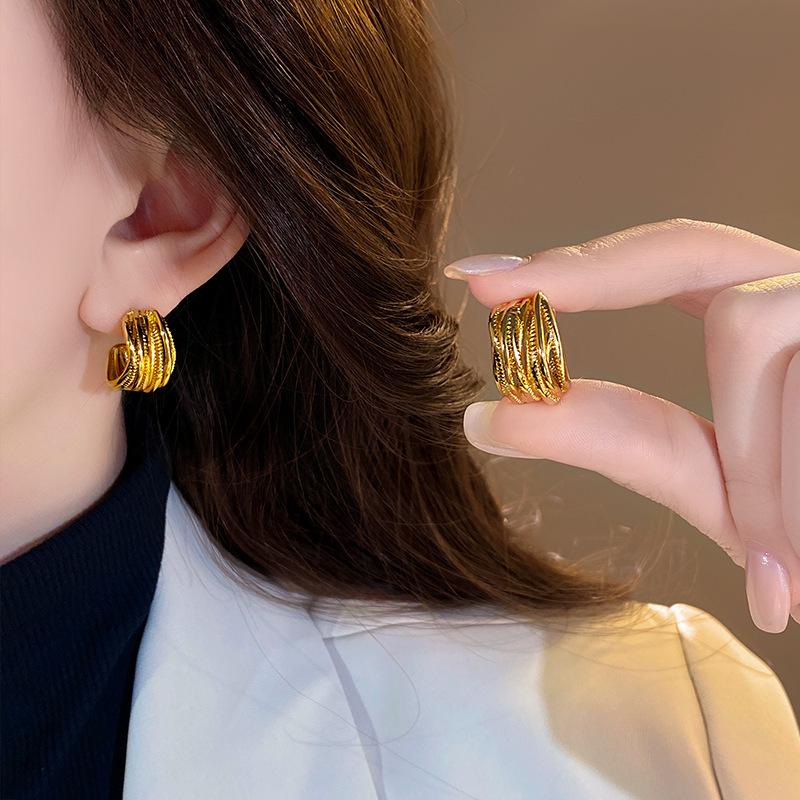 Multi-layer C-ring Earrings Are Feminine, Versatile, Light, Luxurious and High-end Earrings