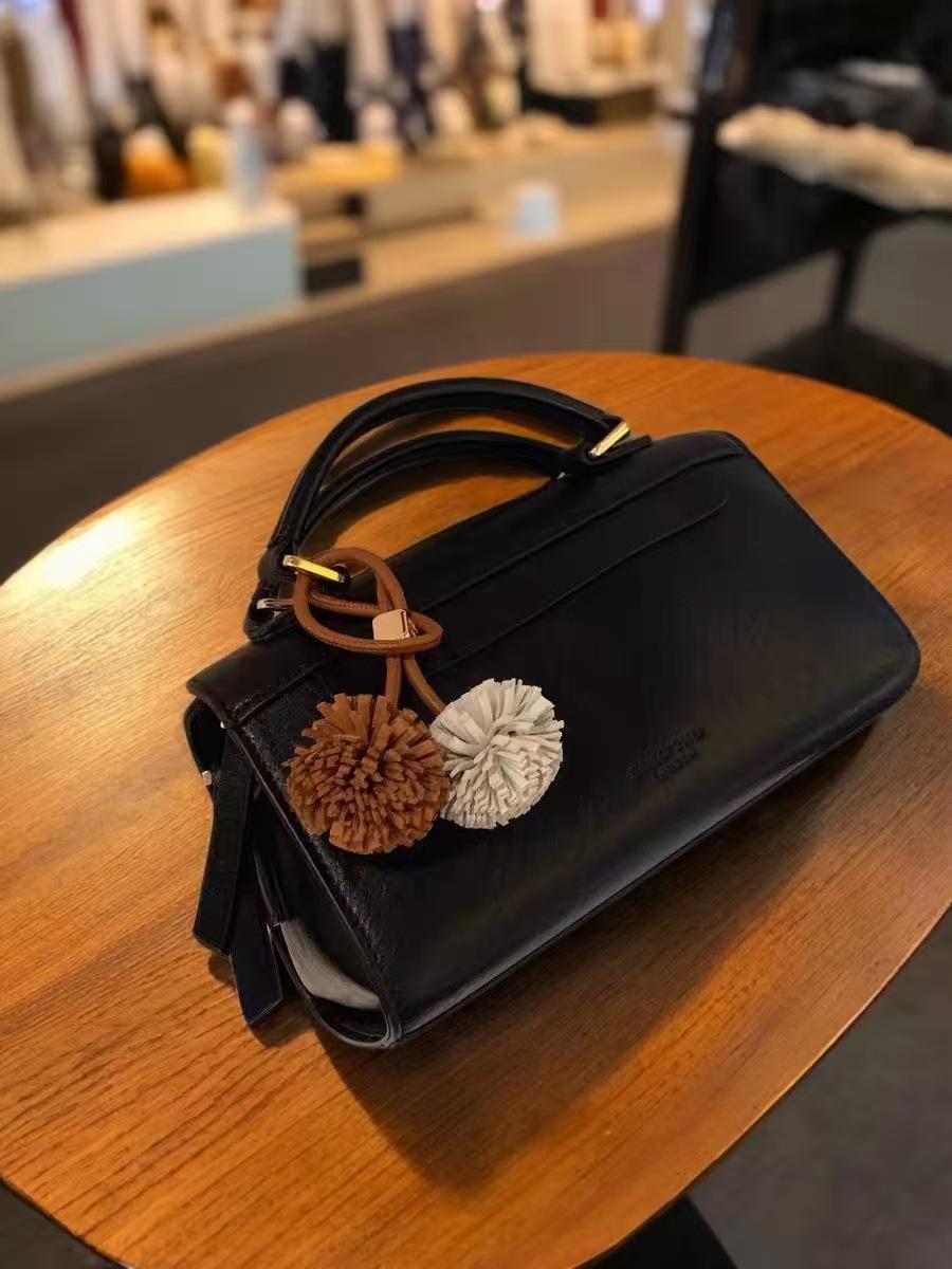 

Nanfeng versatile casual Barcelona handbag women s 2025 new high-end atmospheric mother bag messenger bag чорний