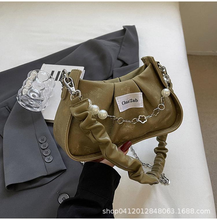 

Французская нишевая маленькая сумка подмышку женская 2025 новая модная плиссированная сумка-мессенджер популярная бархатная сумка для поездок на работу зелёный