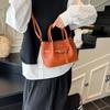 Premium niche woven bucket bag new large-capacity commuter women's bag pu messenger bag dumpling bag handbag