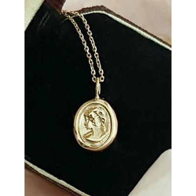 Silhouette Vintage Cameo Nekclace