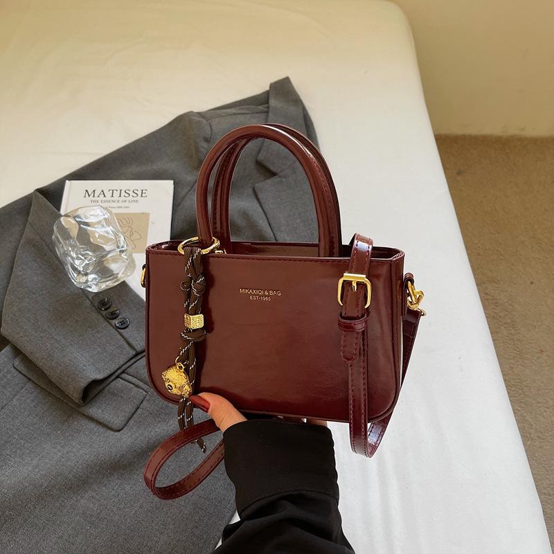 

Women s Retro Korean-Style Shoulder Bag Without Pendant вина червоного кольору