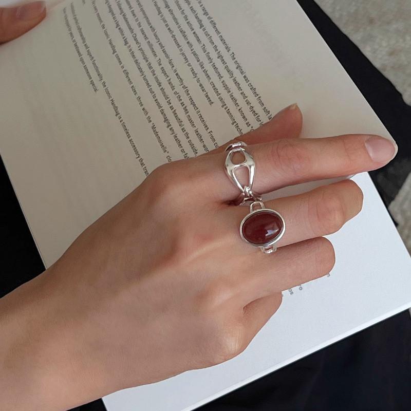 Trendsetting Agate Red Ring With Geometric Design For Women Featuring Adjustable Size And Pig Nose Element