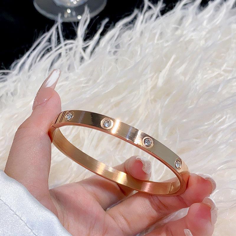 Damen Roségold Zirkon Armband: Nicht verblassender Titanstahl, Nischendesign für leichten Luxus