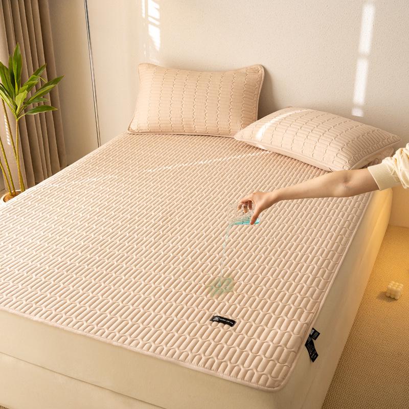 Class A Quilted Waterproof Bedspread Set: 3-Piece Fitted Sheet & Urine-Proof Mattress Protector, Machine Washable