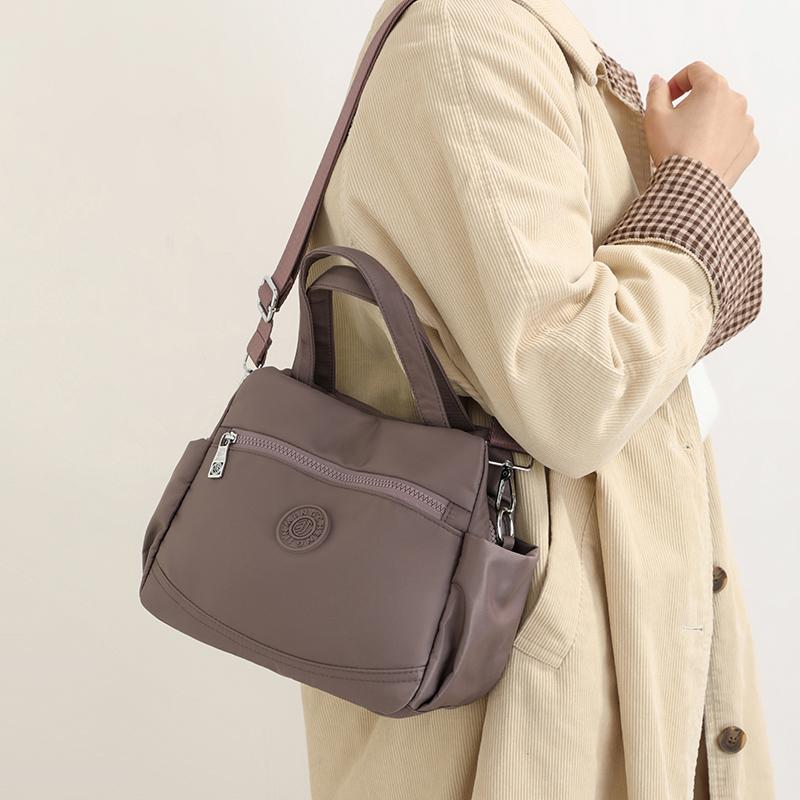 New Fashionable Lightweight Nylon Handbag Women Casual Simple Multi-Layer Single Shoulder Bag Commuting Crossbody Bag