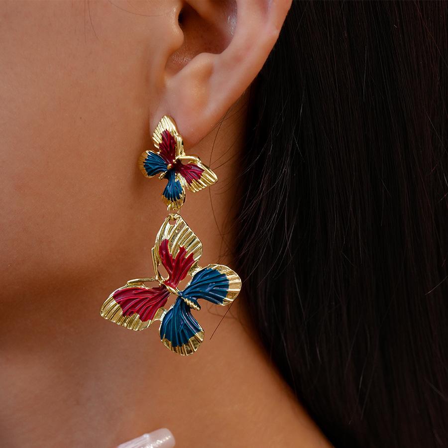 Digadagu Metal Texture Butterfly Dangle Earrings New Women's Exaggerated Minimalist Earrings Daily Zircon Accessories