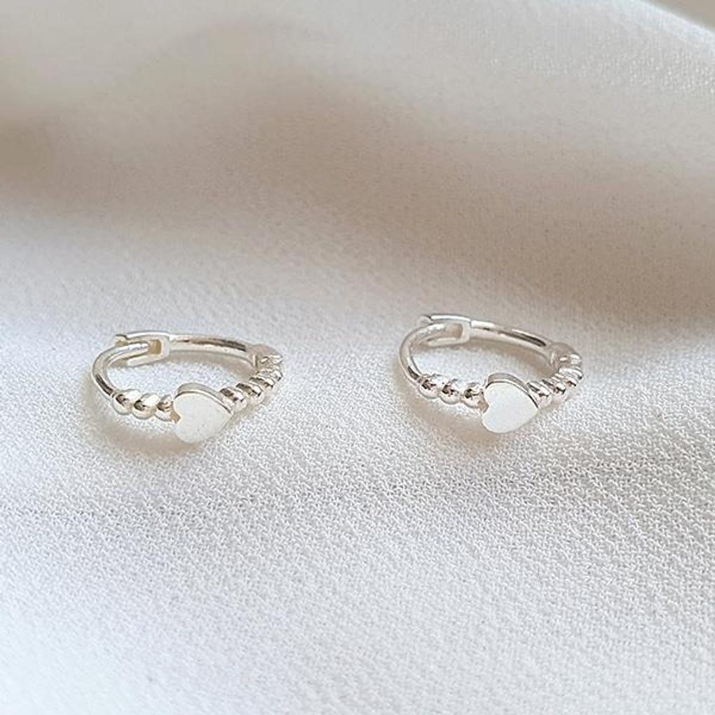 Women's Charming Heart One-Touch Hoop Earrings (Petit Heart)