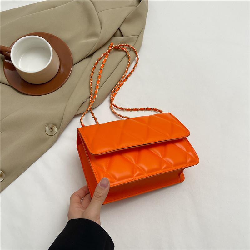 

Personalized fashion diamond versatile ins solid color chain underarm bag women s 2025 spring and summer new messenger small square bag оранжевый