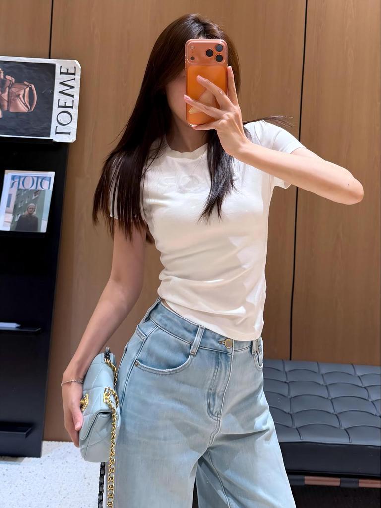Elegant Embroidered Women's Slim Waist Short-Sleeve T-Shirt