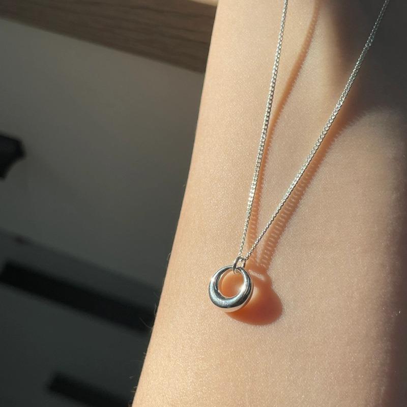 Trendy Minimalist Sterling Silver Geometric Circle Pendant Necklace for Women Girl Collarbone Chain Jewelry Accessories Gift