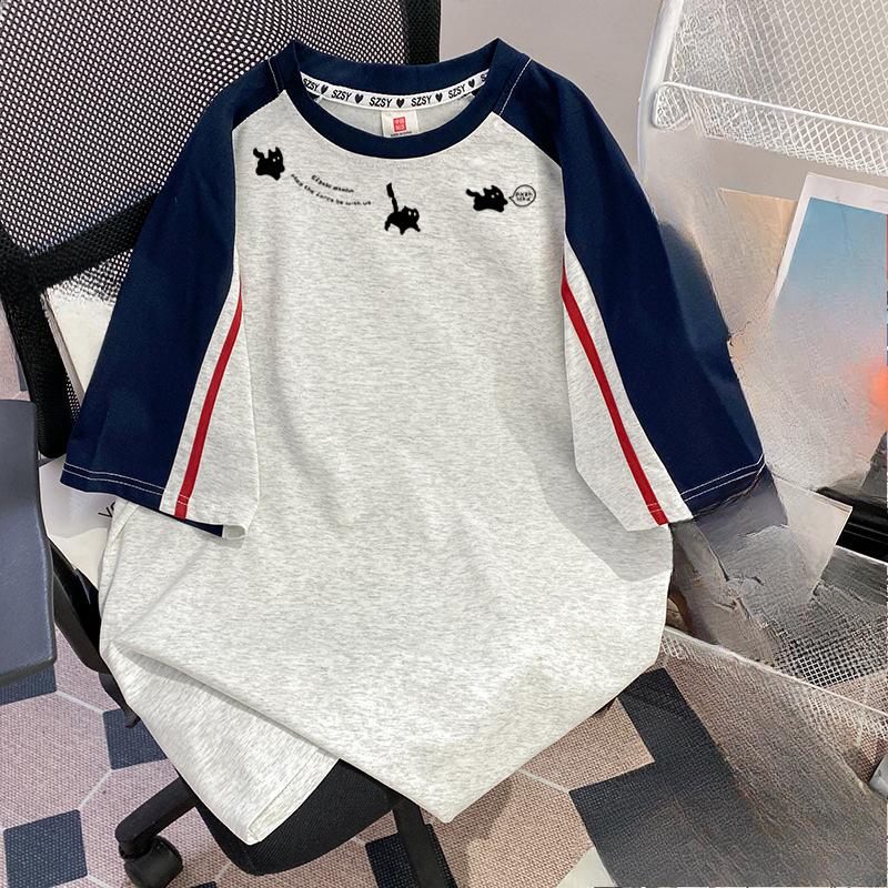 

Очень большая футболка с короткими рукавами и цветными блоками, с тремя полосками на плече 4XL белый/серый