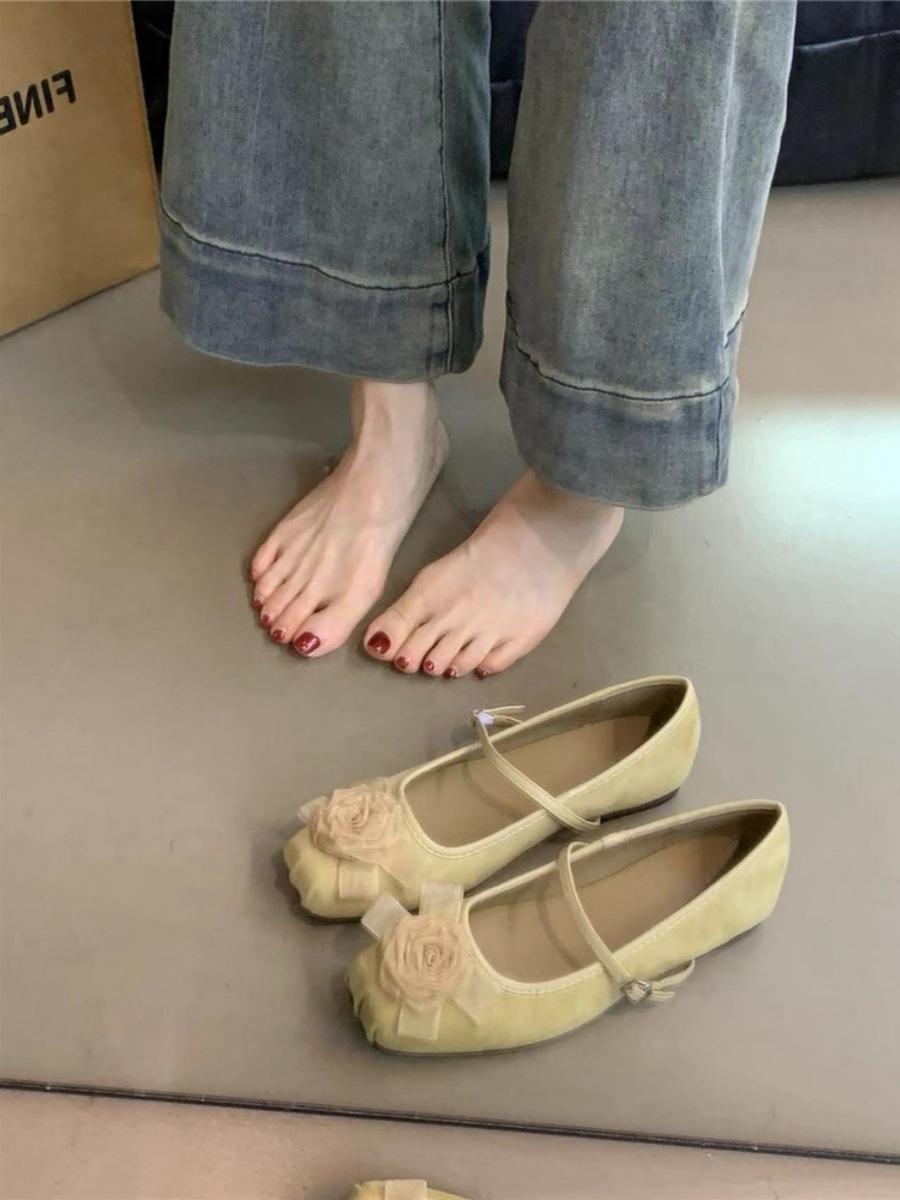 

Нежные туфли-лодочки с феерическим ветерком женские весна-осень 2025 новые французские новые китайские элегантные цветочные с мелким вырезом Мэри Джейн 40 хаки