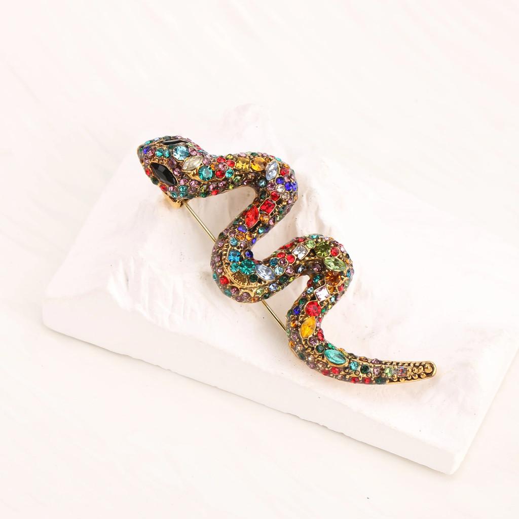 Animal Snake Brooch Pin With Electroplated Alloy Decorative Accessory For Men Women