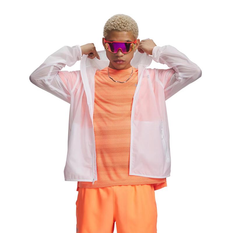 Under Armour Men s Woven Hooded Jacket L