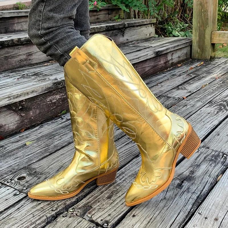 Зимние женские модные остроносые вышитые ковбойские сапоги в стиле вестерн сапоги до середины голени в стиле ретро-рыцаря большие размеры 38 4760₽