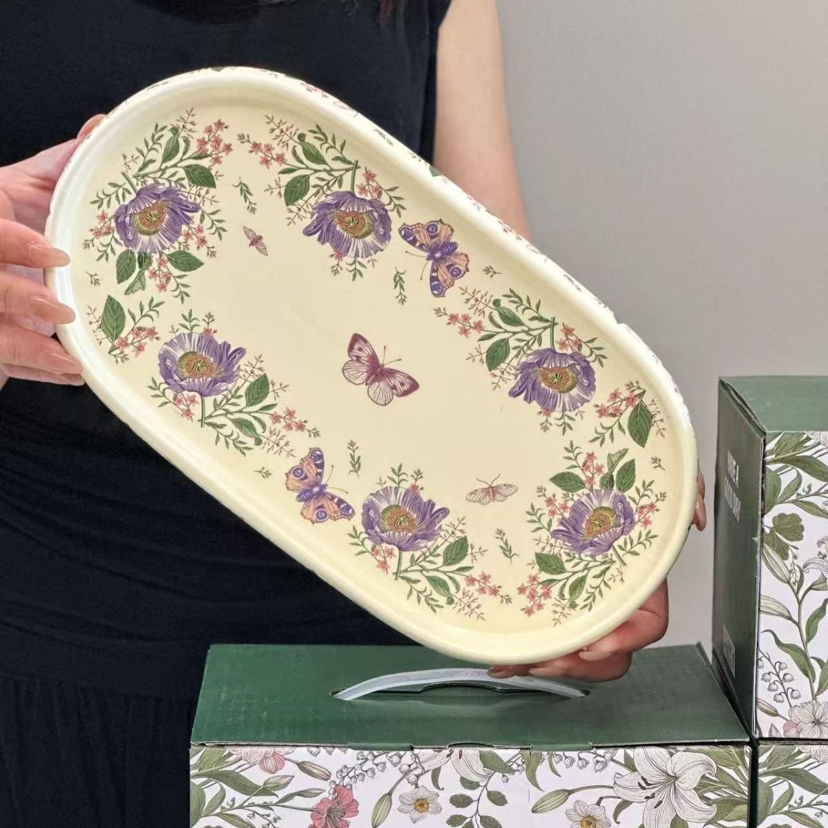 

Retro Brocade Ceramic Mug with Gift Box - Perfect for Office or Birthday Souvenir 500 ml