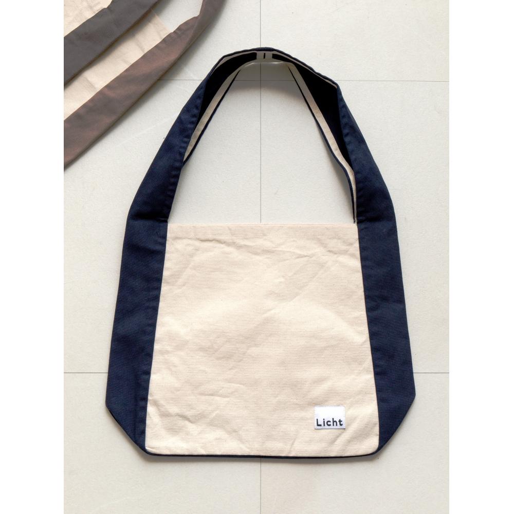 

Daiso Handle Point Shoulder Bag Braun
