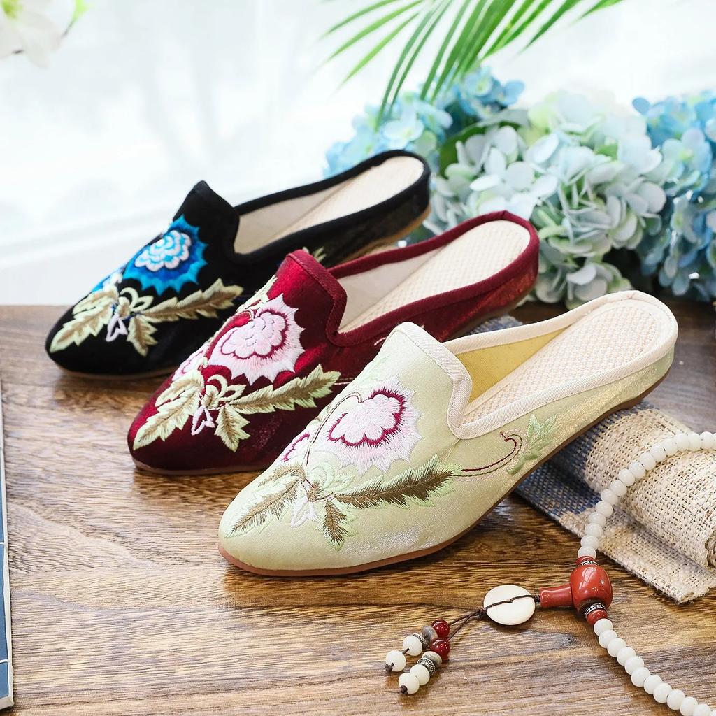 Mode 2025 Chinesischer Stil Sommer Harajuku Hausschuhe Damenschuhe für Damen Mode Lässig Vintage Stickerei Ethnischer Stil Streetwear