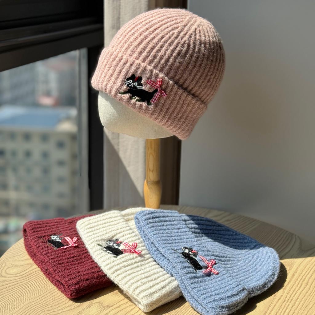 New Woolen Cute Puppy Embroidered Knitted Hat for Women in Autumn and Winter Japanese Style Warm and Versatile Small Pullover Hat with Face