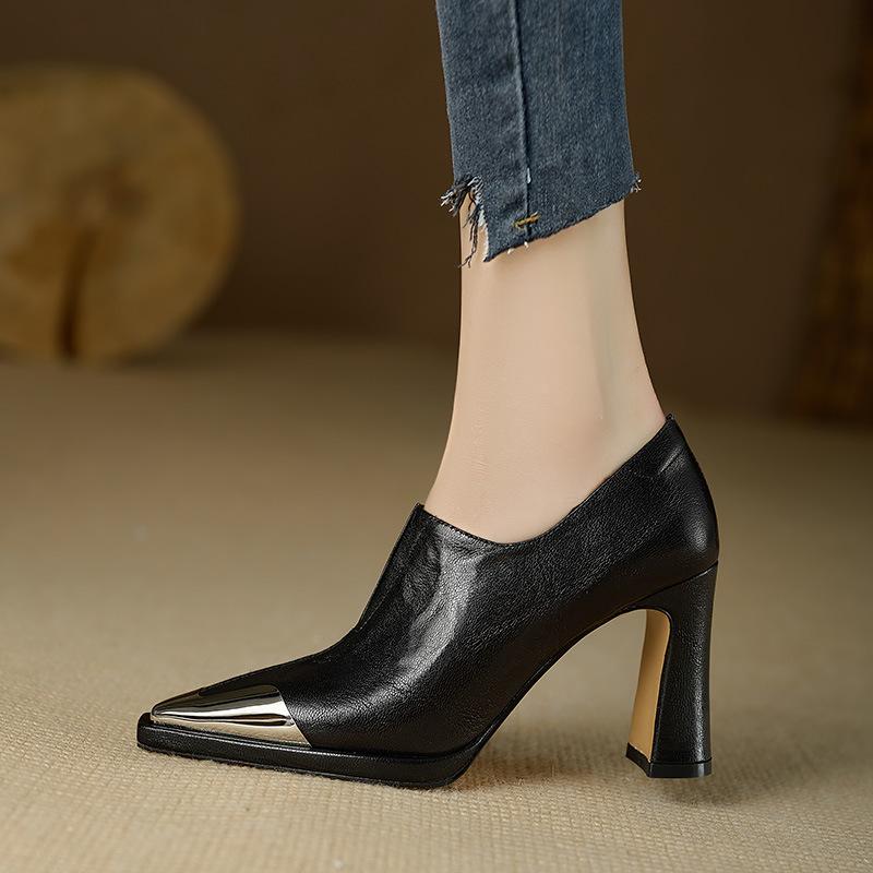 British anti-collision metal head black small leather shoes women's autumn 2025 new deep-mouth single shoes pointed high heels