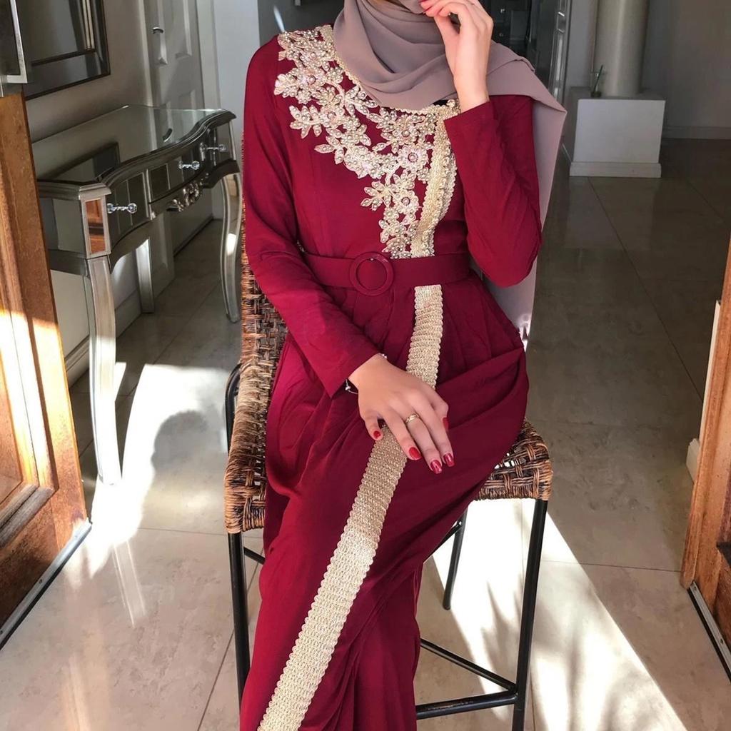 Women's Solid Color Long Sleeve Satin Soft Embroidered Waist And Dress