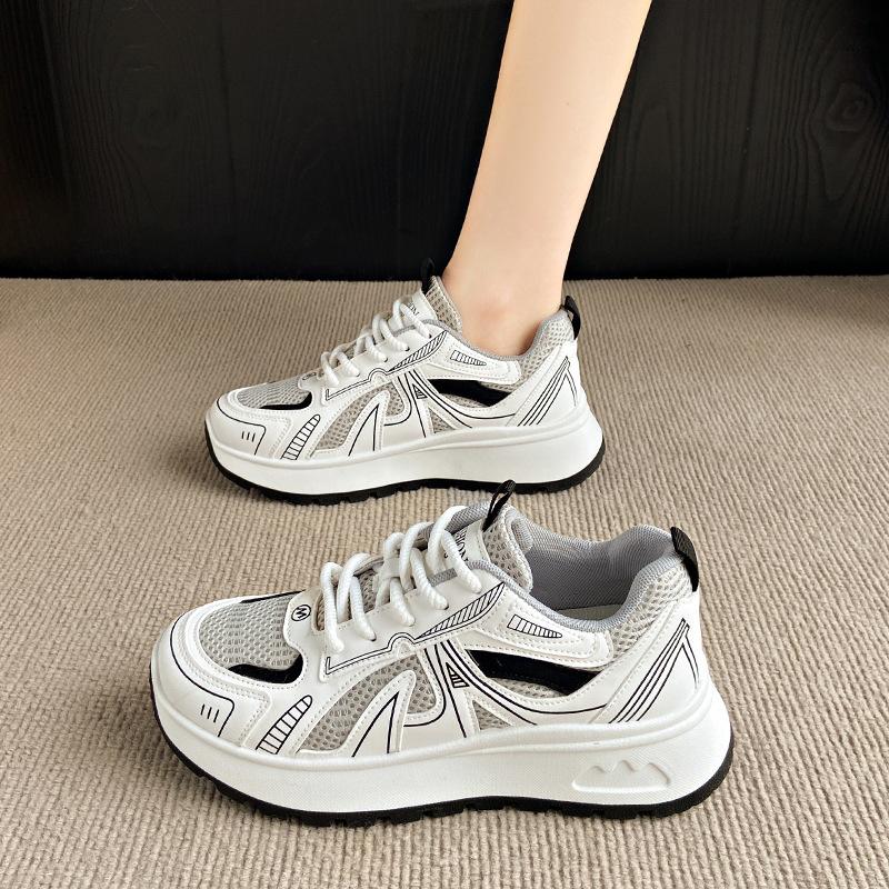 

2025 spring thick-soled light and comfortable new fashion dad shoes women s retro heightening casual girls sports shoes trend 40 чёрный