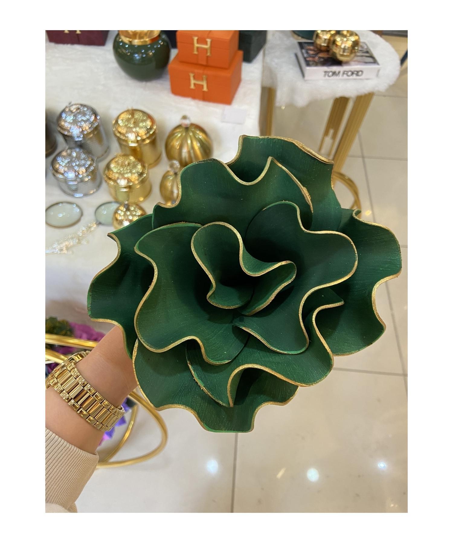 

Цветок ручной работы из латекса Eva