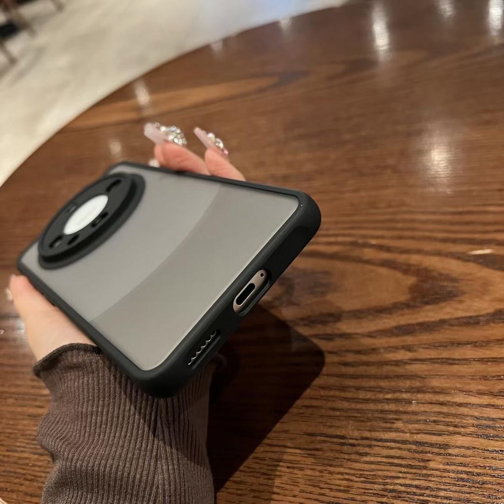 This Matte Textured Phone Case Is Semi-transparent, Matte, Thickened and Shockproof for Huawei Mate70PRO. It Also Features A Hard Case for MATE60