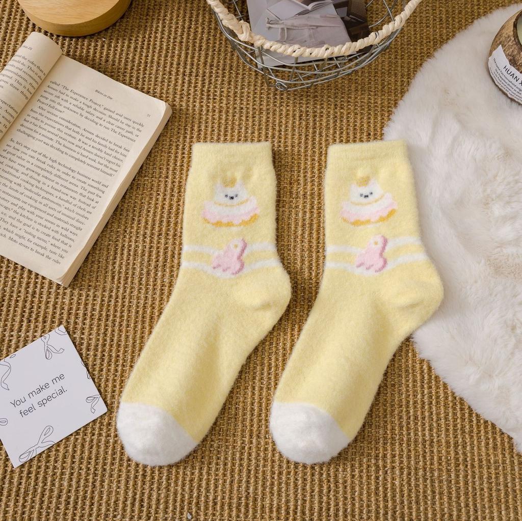 Plush Socks Medium Tube Socks Butter Bear Cartoon Plush Thickened Warm Cute Sleep Socks