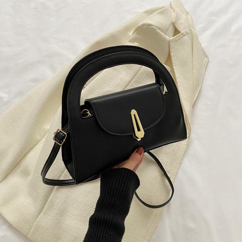 Elegant Retro Style Handbag For Women 2023 Spring Fashionable Shoulder Bag