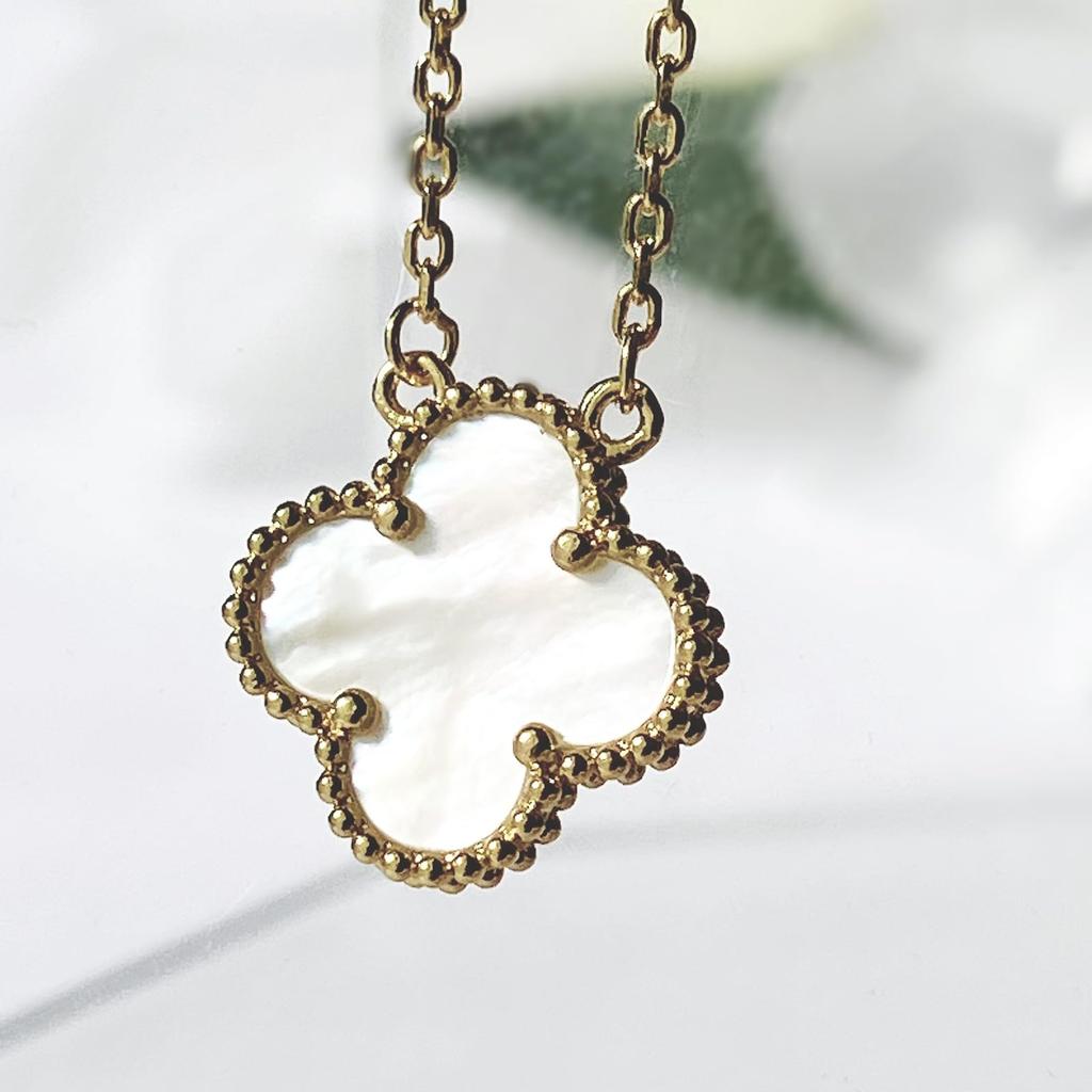Clover Necklace in 18K Yellow 18K Clover Gift Gold, Women's, Gold, Four-Leaf Design, (A. White)