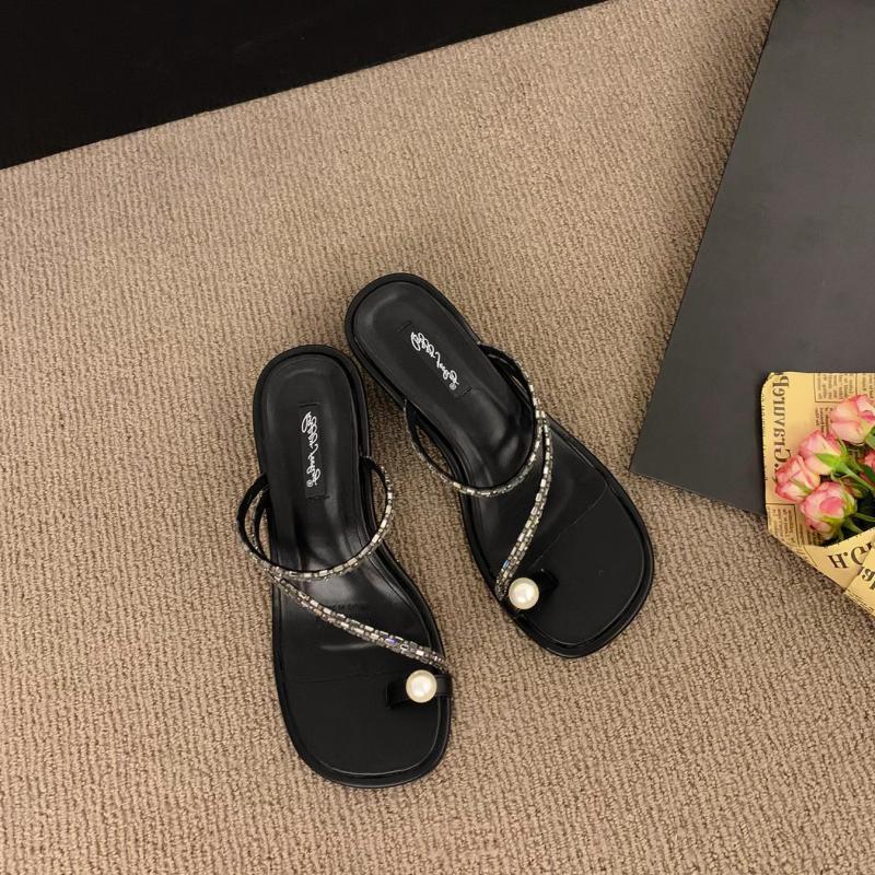 Rhinestone temperament set toe slippers women's summer wear 2025 high heels go out with skirts pinch feet with sandals