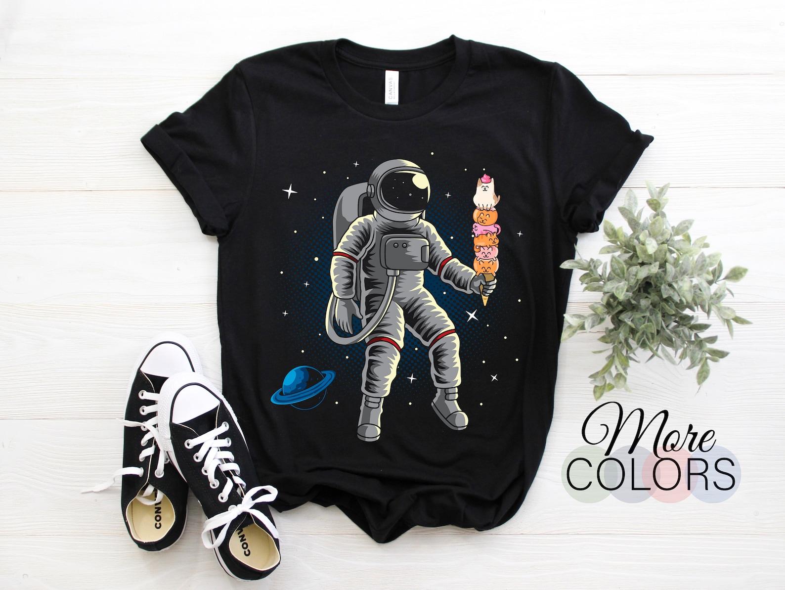 Astronaut Spaceman Ice Cream Cats Planets Funny Space Dwarf Solar System Astronomy T-Shirt, Geeks Gifts Lovers Birthday Party Present Moon 150