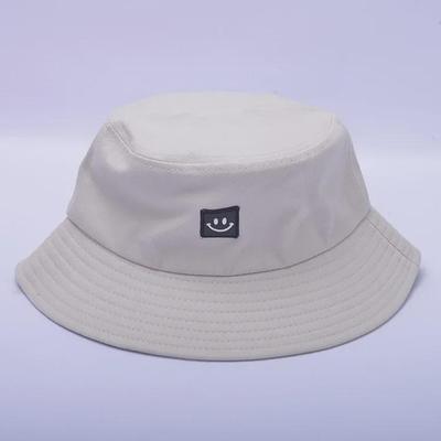 Koreansk smiley broderte foreldre-barn fiskehatter - vår/sommer solbeskyttelsestrend