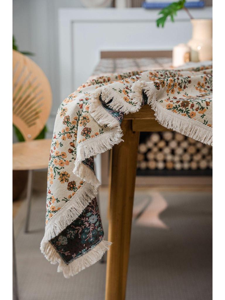 Imaqi Yun Bohemian Floral Jacquard Tablecloth