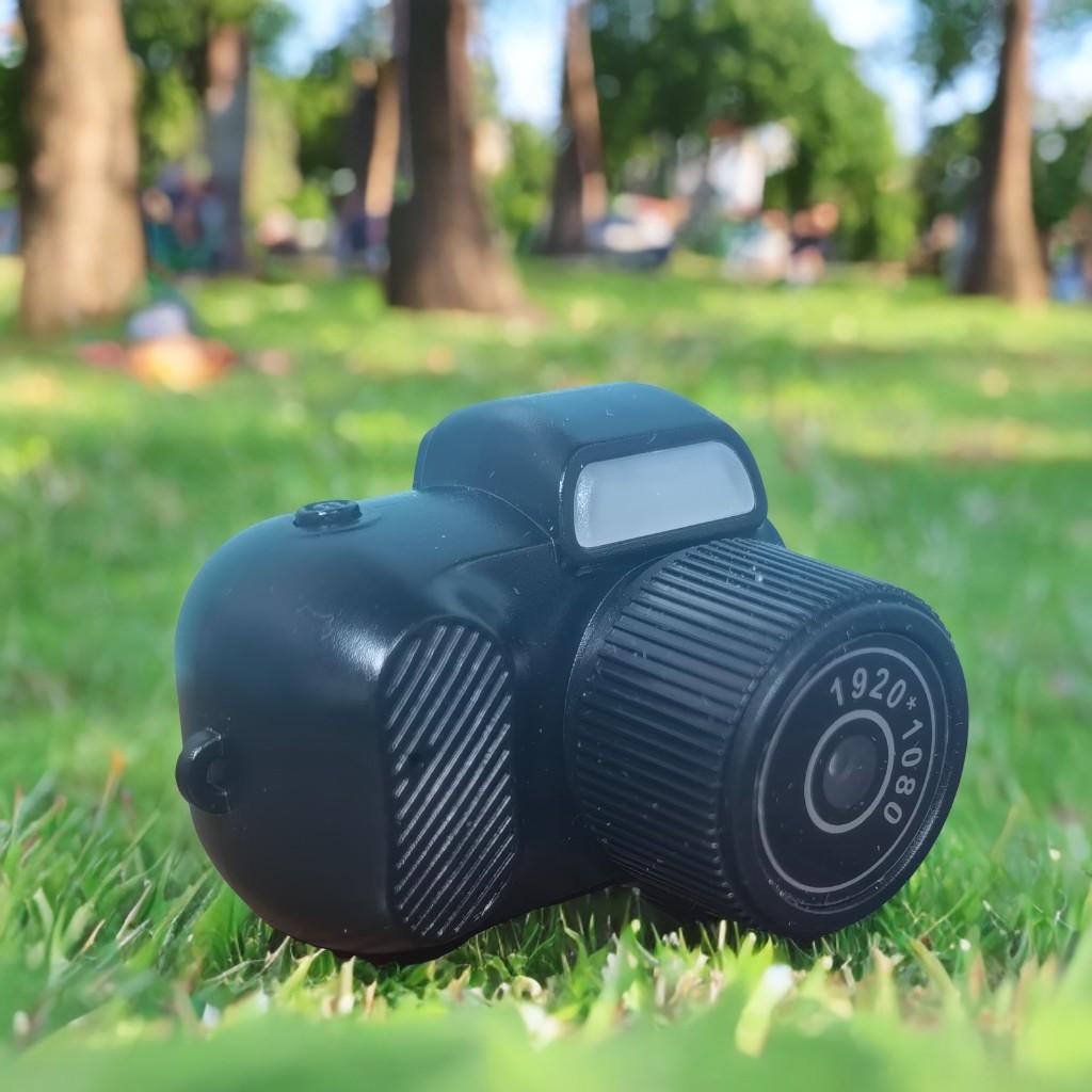 

Горячая детская мини-камера Y4000 в стиле Monoreflexes со вспышкой и док-станцией для аккумулятора, портативный видеорегистратор DV 1080P, ЖК-экран Y3000 Cam Add 1G Card